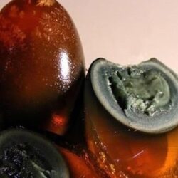 Organic Century Egg 有机皮蛋 2pcs